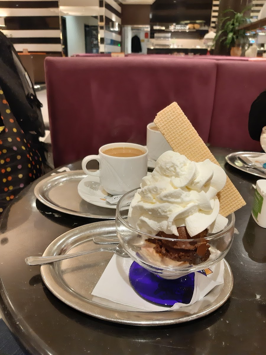 Eiscafé Florenz Photo 8