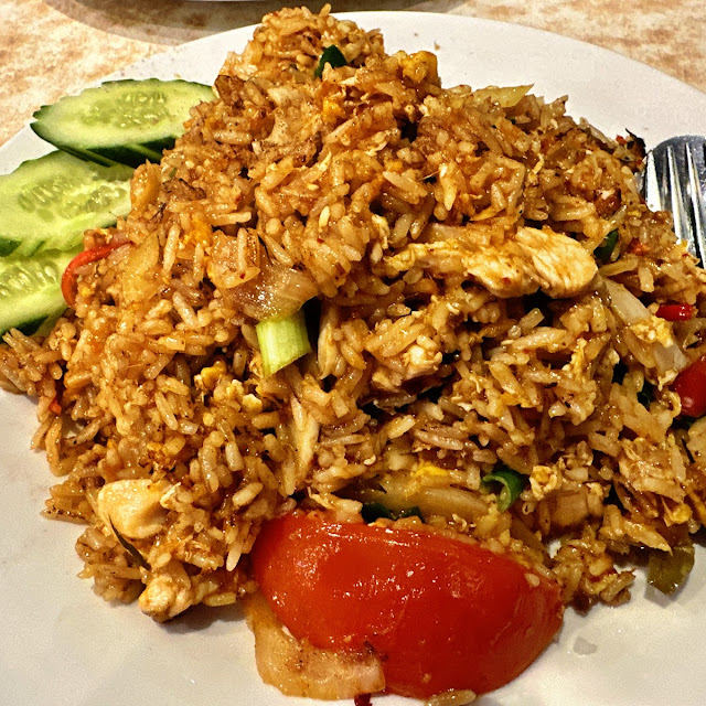 Tom Yum Fried Rice with Chicken