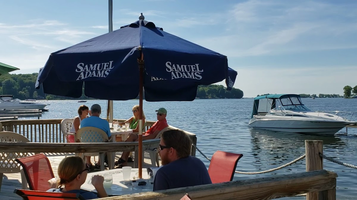 Skipper's Landing Restaurant Photo 2