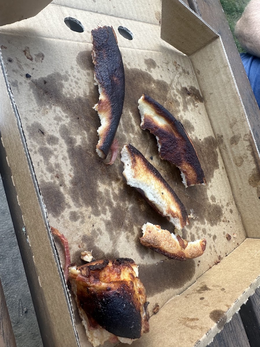 Burnsies Pizza Photo 9