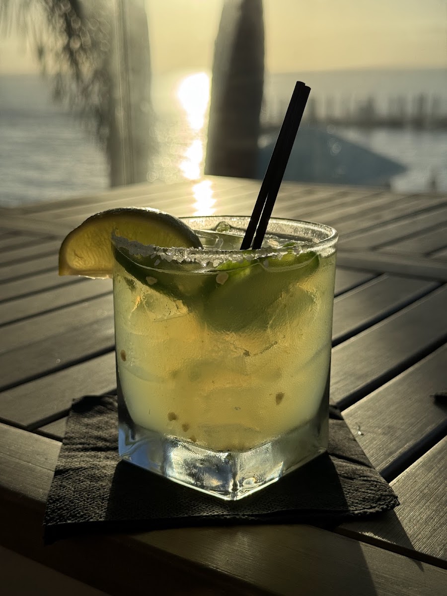Charley's Cabana Bar Photo 2
