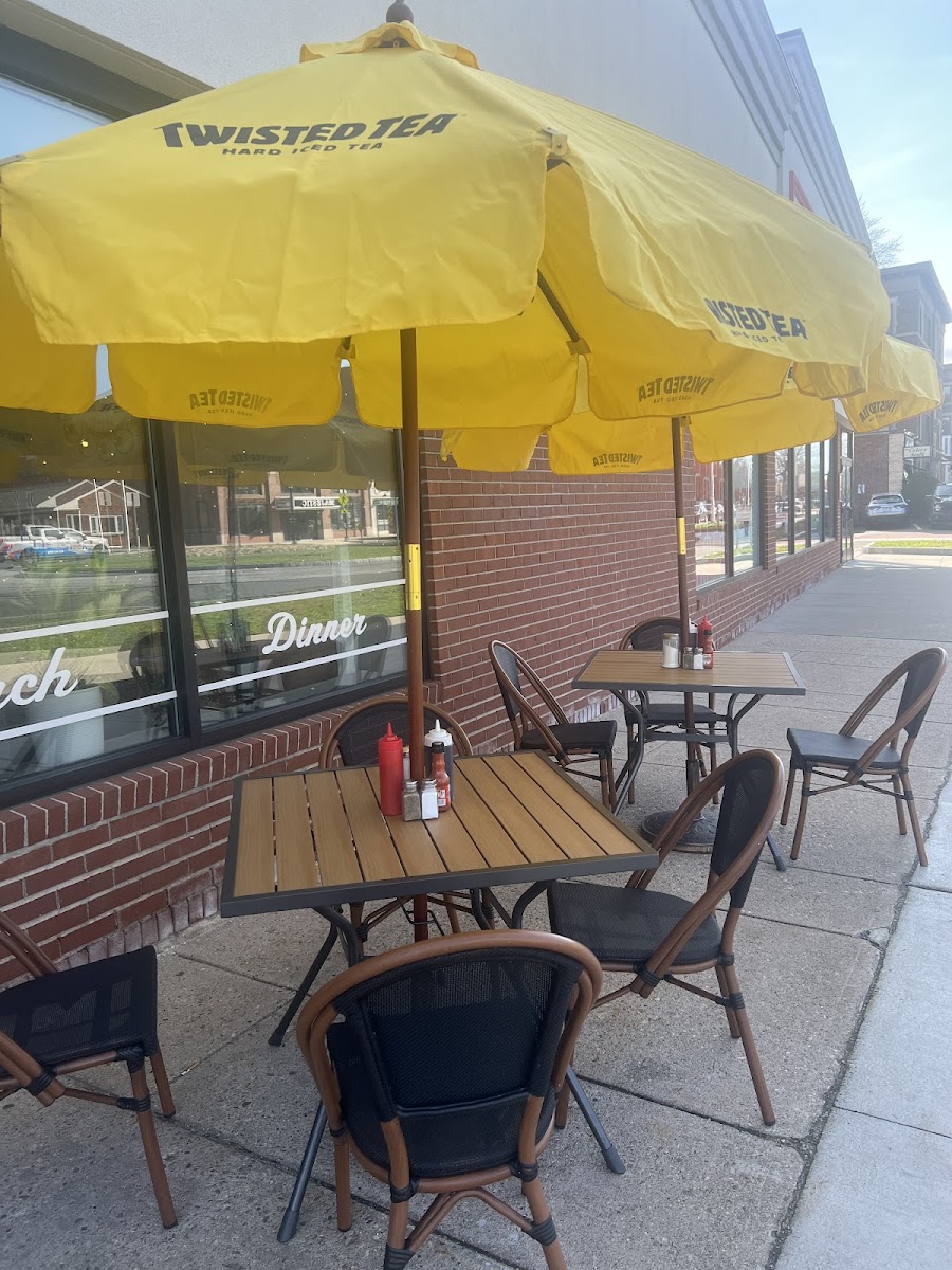 Roundabout Restaurant Photo 7