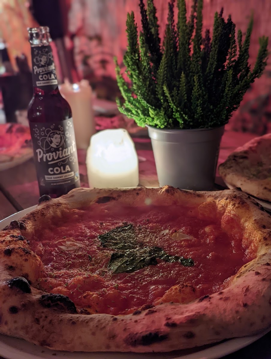 Jill - Neapolitanische Pizza Photo 7