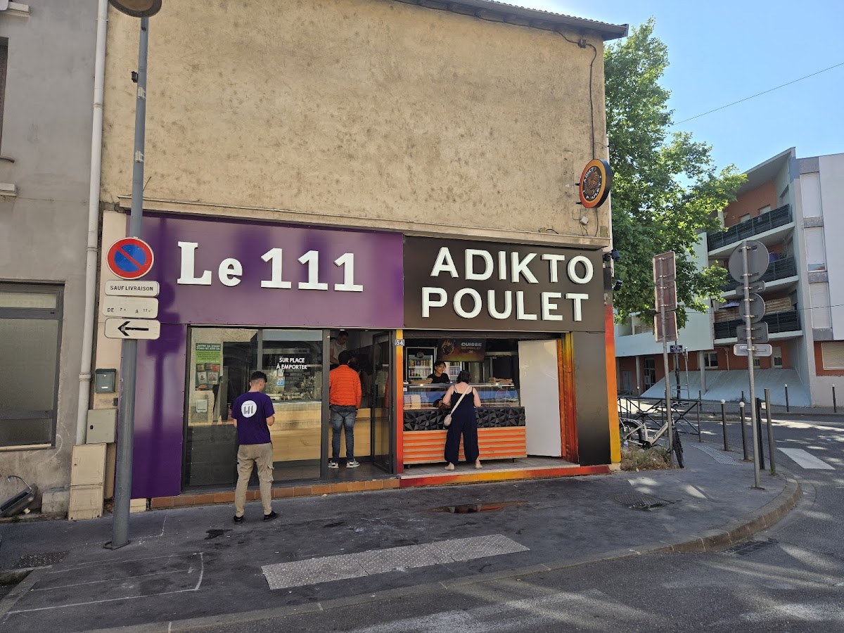 LE 111 VENISSIEUX