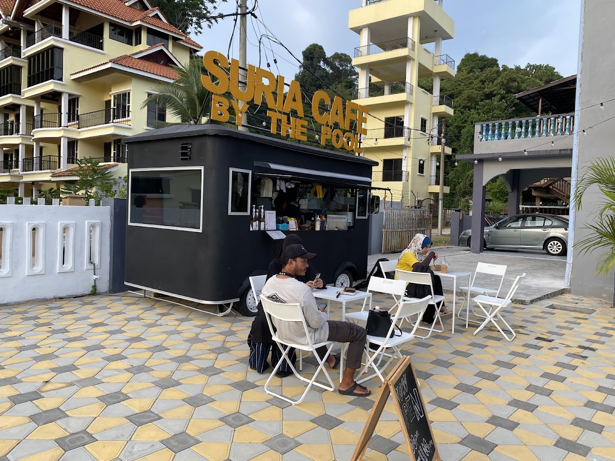 Suria Cafe by the Pool