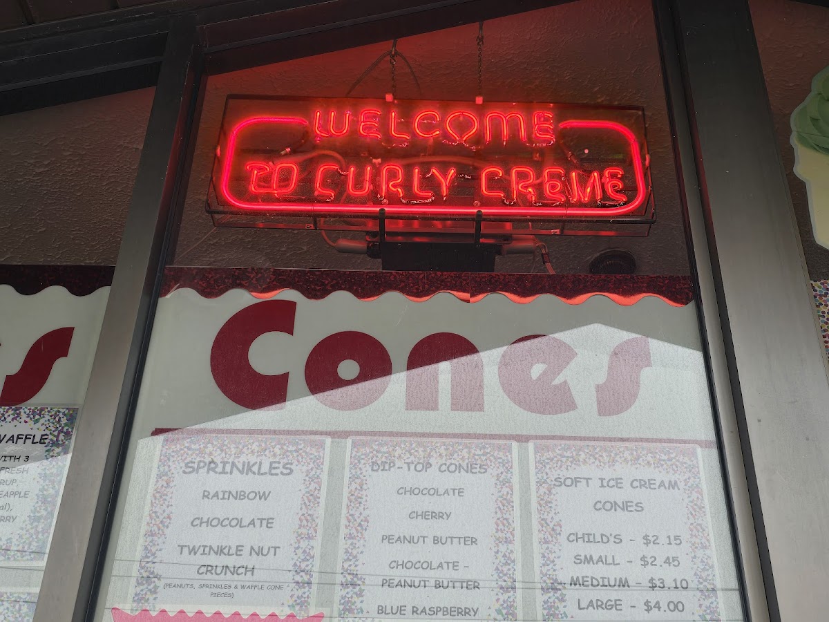 Curly Creme Soft Ice Cream Photo Menu 2