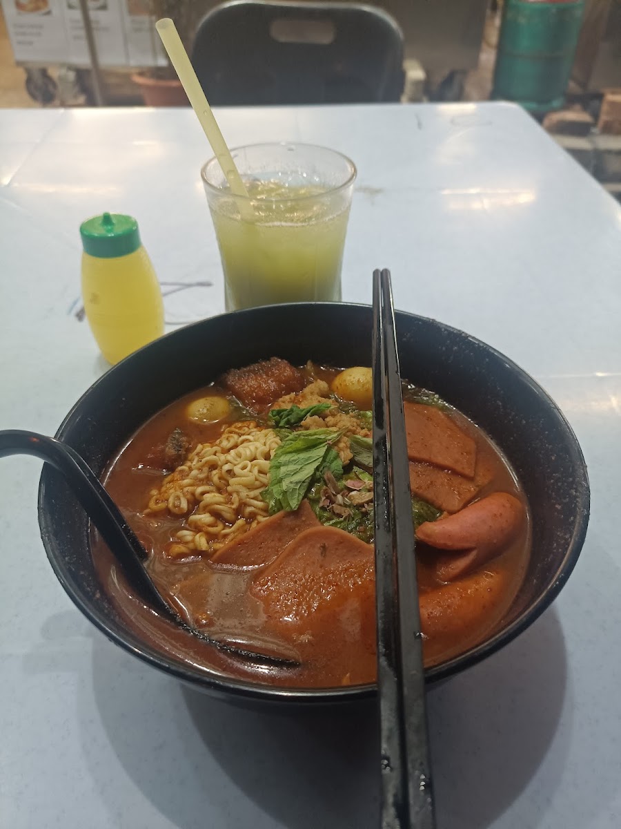 Titi Bawah Tomyam Photo 3