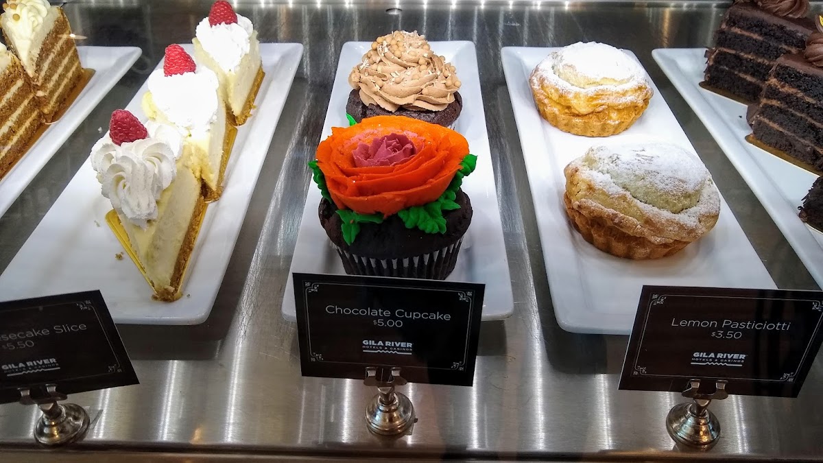 Aroma Coffee & Pasticceria - Wild Horse Pass Photo 3