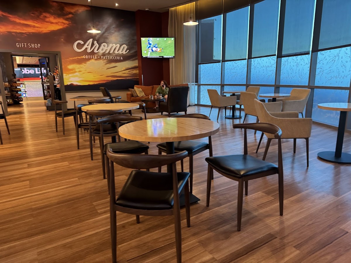 Aroma Coffee & Pasticceria - Wild Horse Pass Photo 4