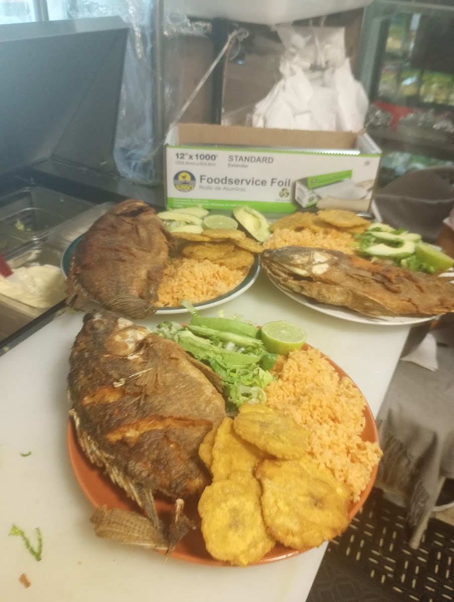 Sunshine Food Mart Mexican Food Photo 6