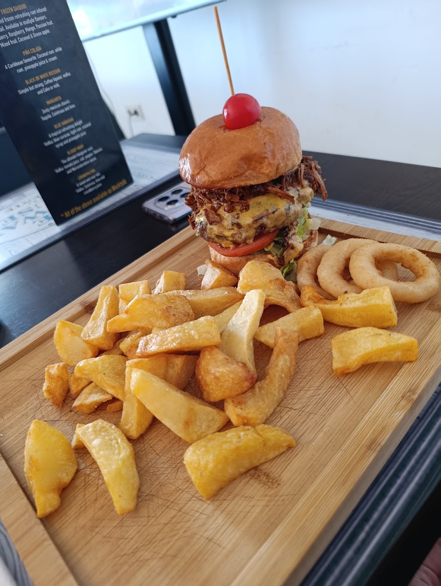 Halfway House Poniente Photo Menu 5