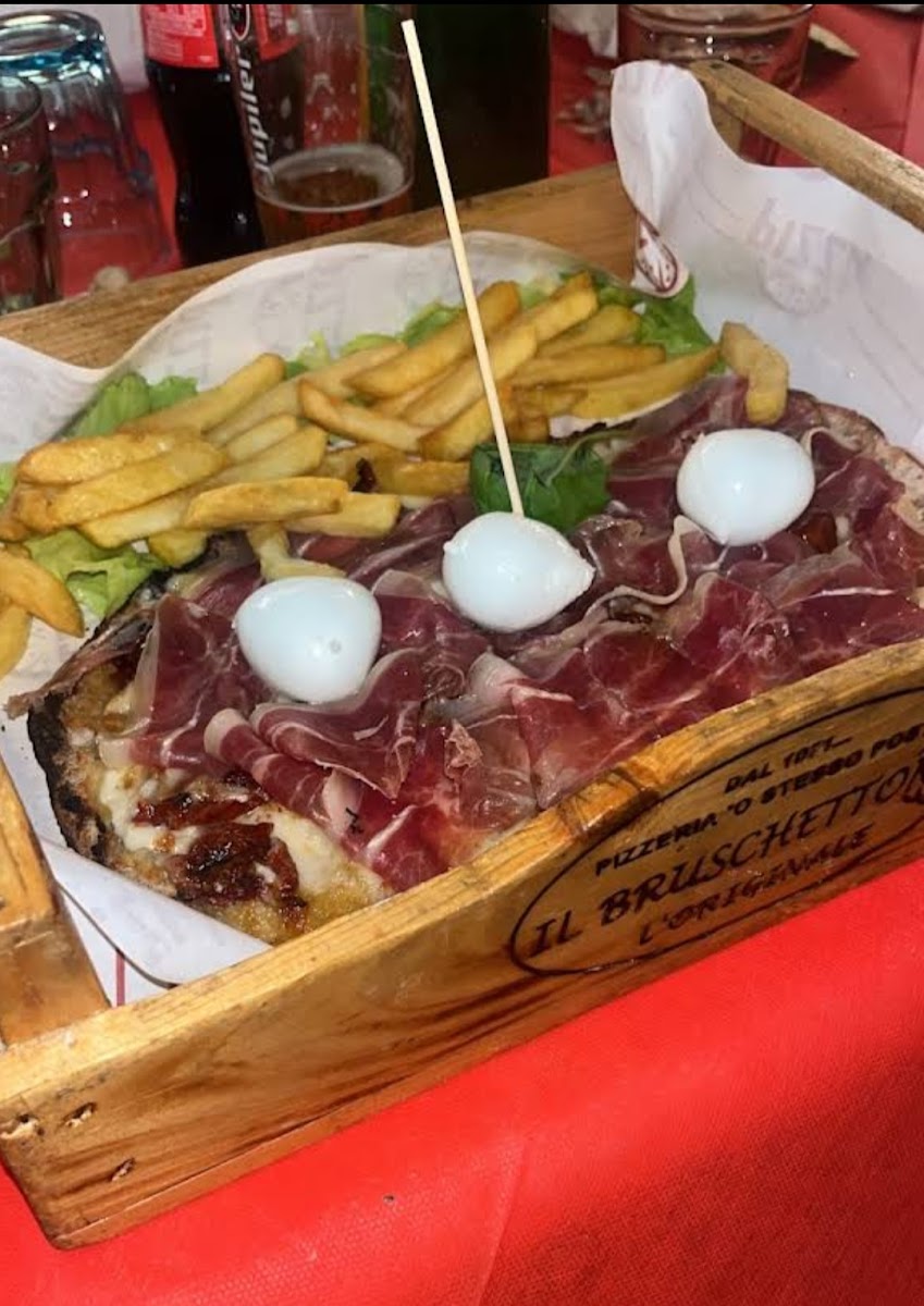 PIZZERIA 'O STESSO POSTO IL BRUSCHETTONE® Photo 3