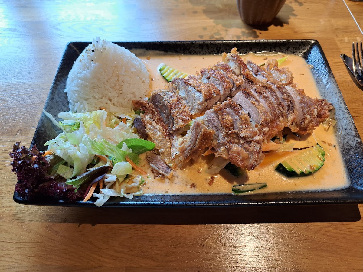 Fam Linh Vegan & Vietnamese Cuisine Photo 5