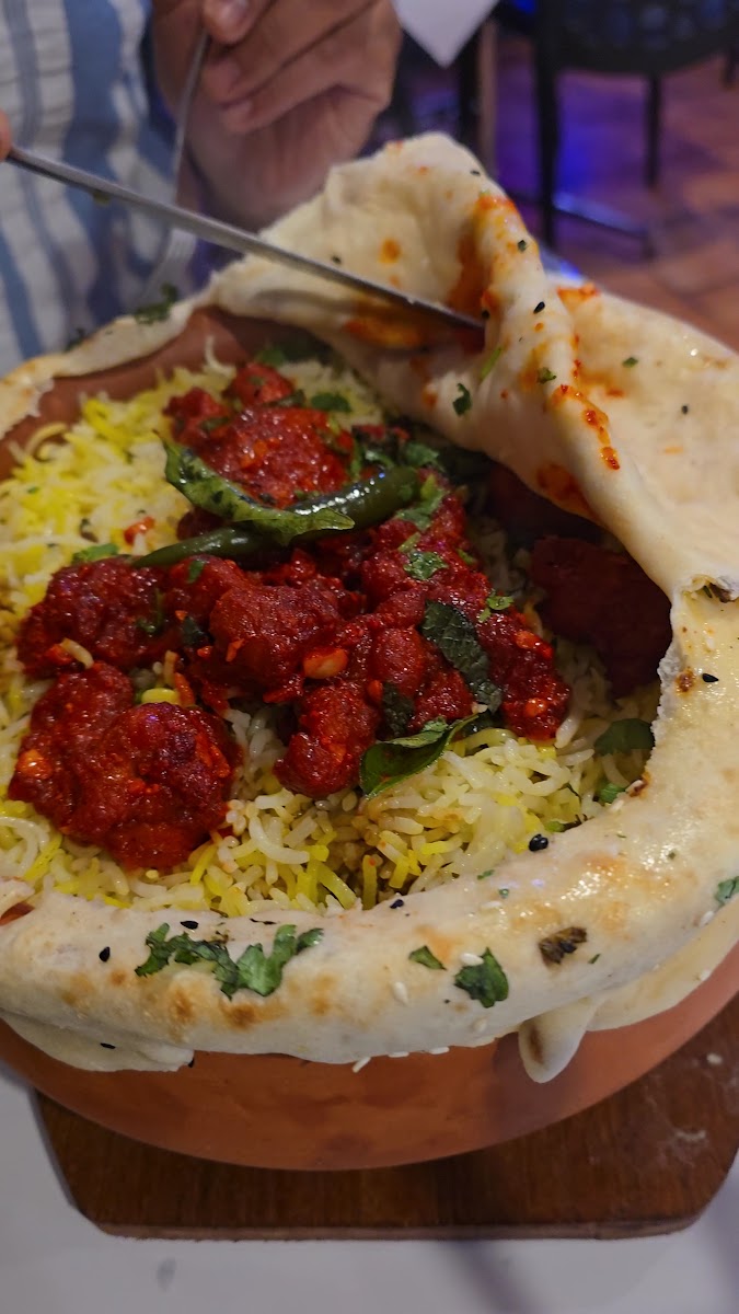 4 Seasons Kitchen Indian Restaurant Photo 2