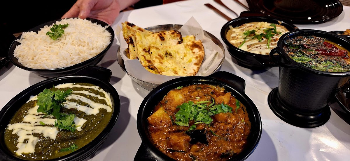 4 Seasons Kitchen Indian Restaurant Photo 4