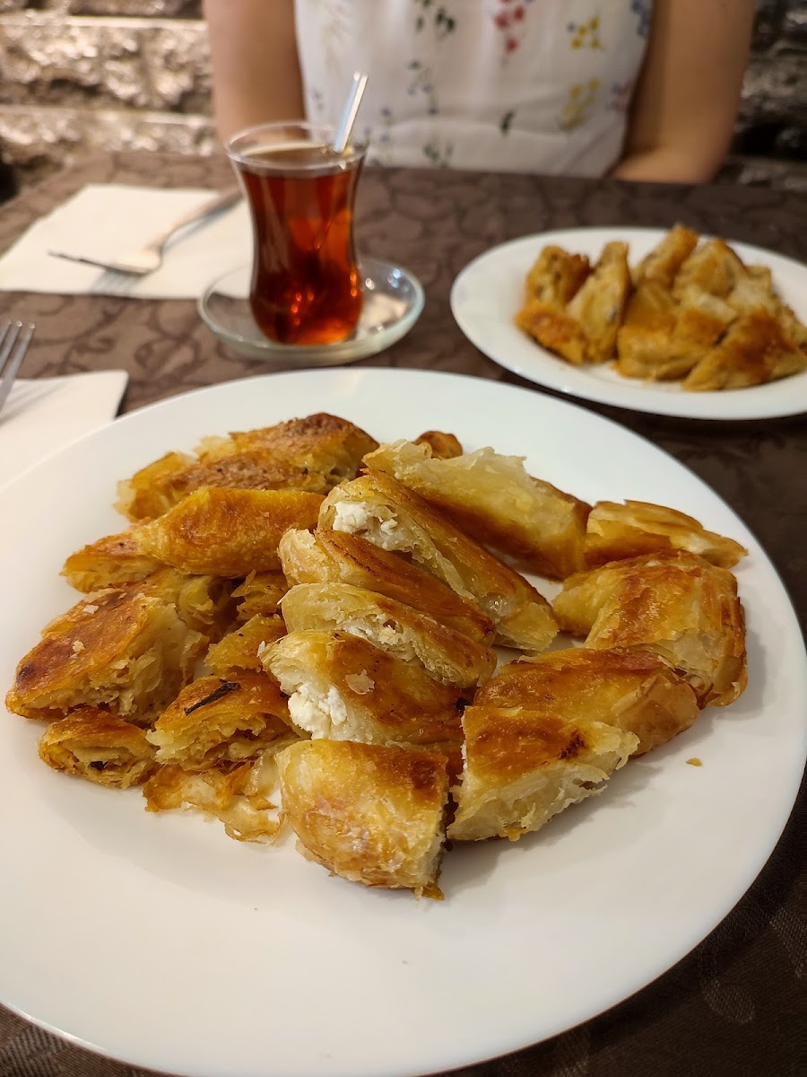Mesken - Paris Börekçisi Photo 10