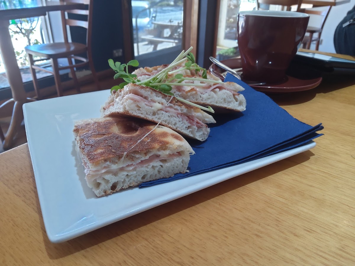 Meridian Cafe Photo 7