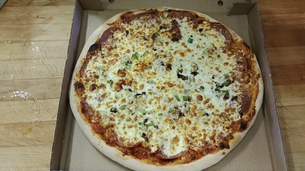 Lakeside Family Restaurant & Pizza Photo 2