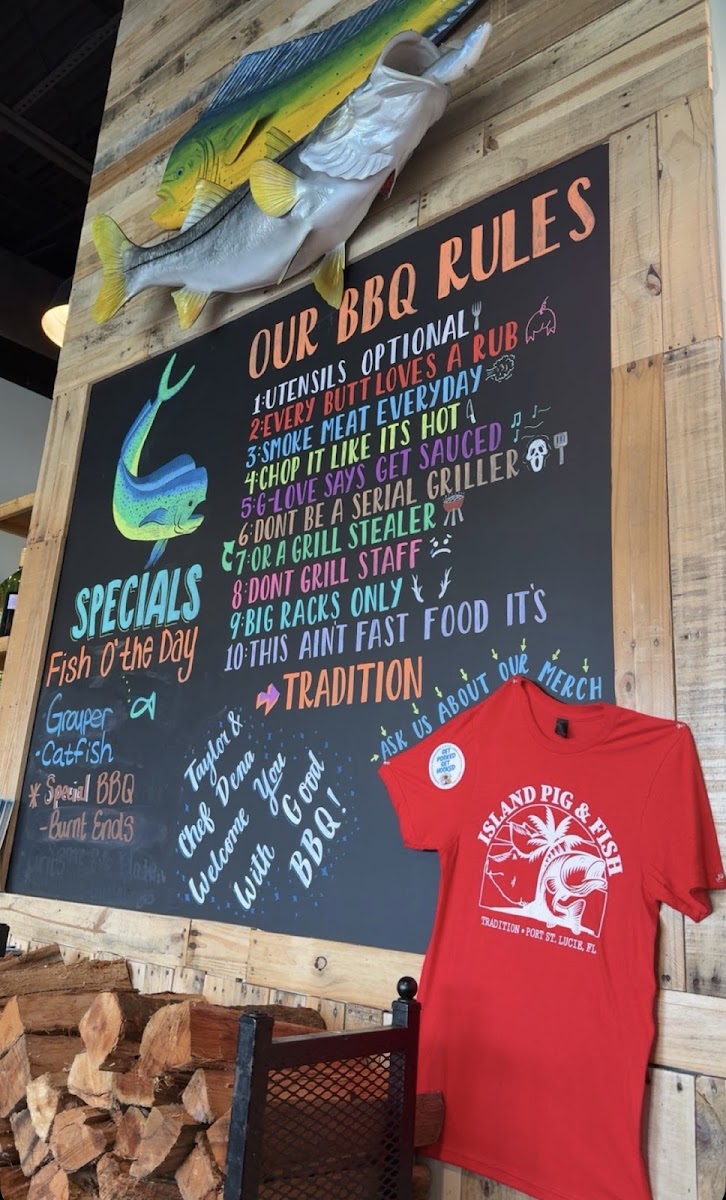 Island Pig and Fish Tradition Photo Menu 1