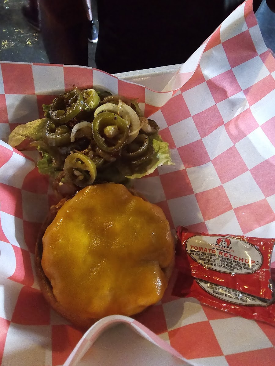 Motion Sports Bar & Grill Photo 7
