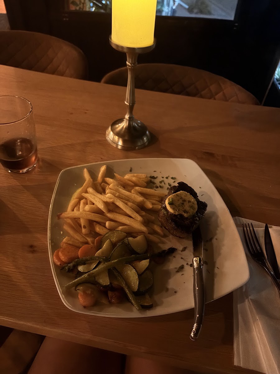 Dinner for one s.L. Photo 5