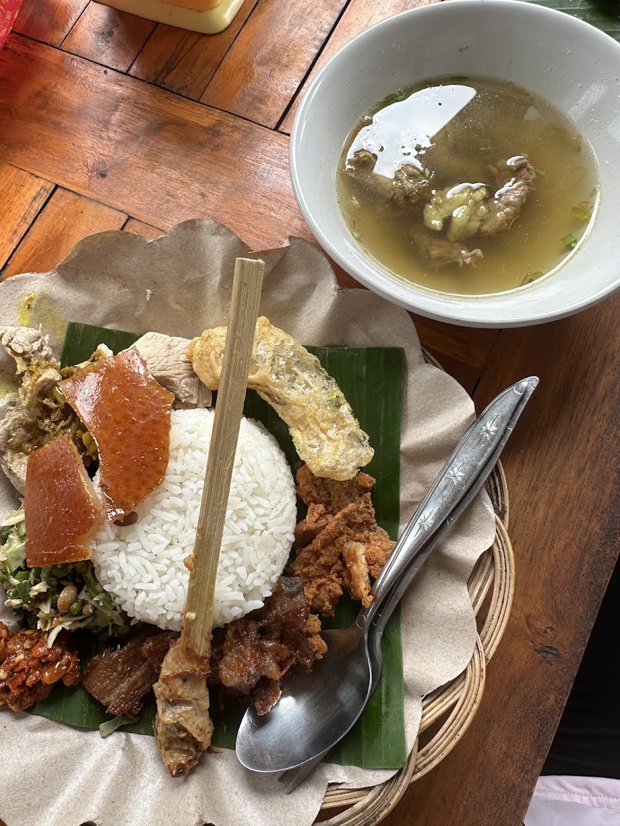 warung babi guling men lego Photo 3