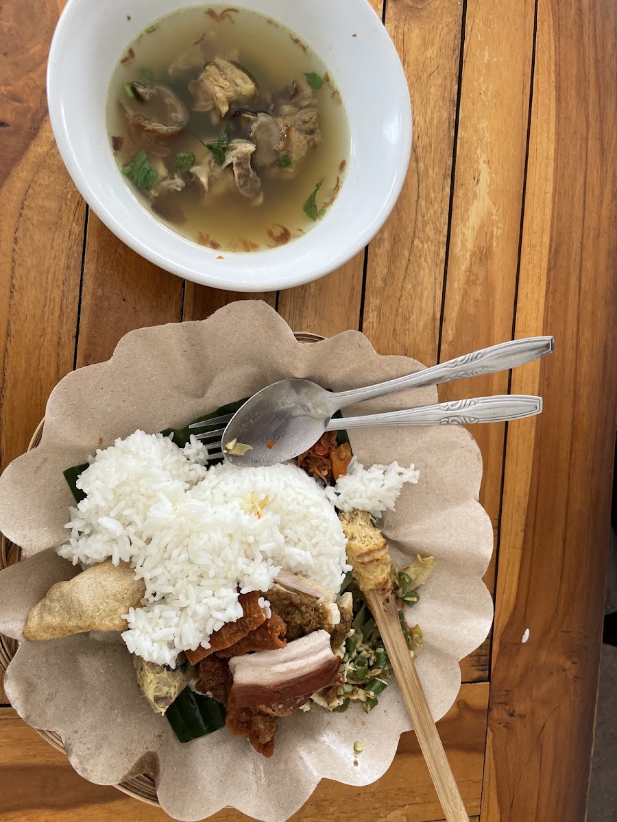 warung babi guling men lego Photo 6