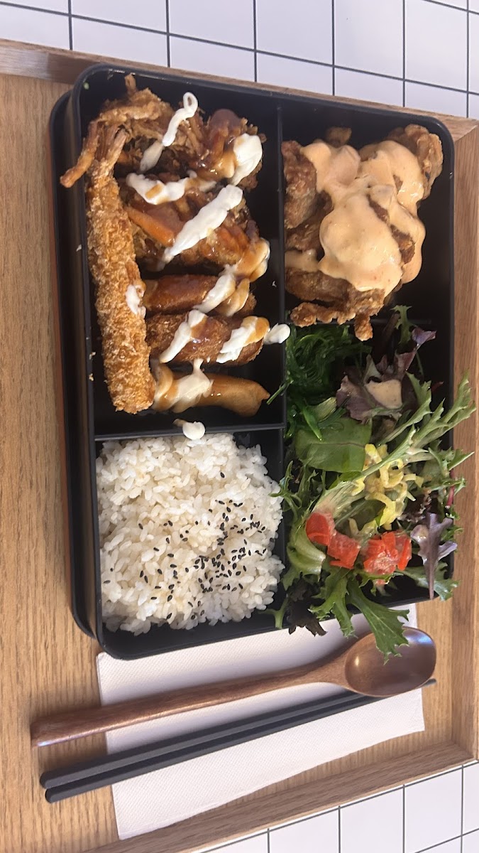 Oishii Tokyo - South Melbourne Photo 5