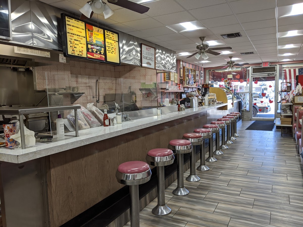 Hicksville Sweet Shop Photo 3