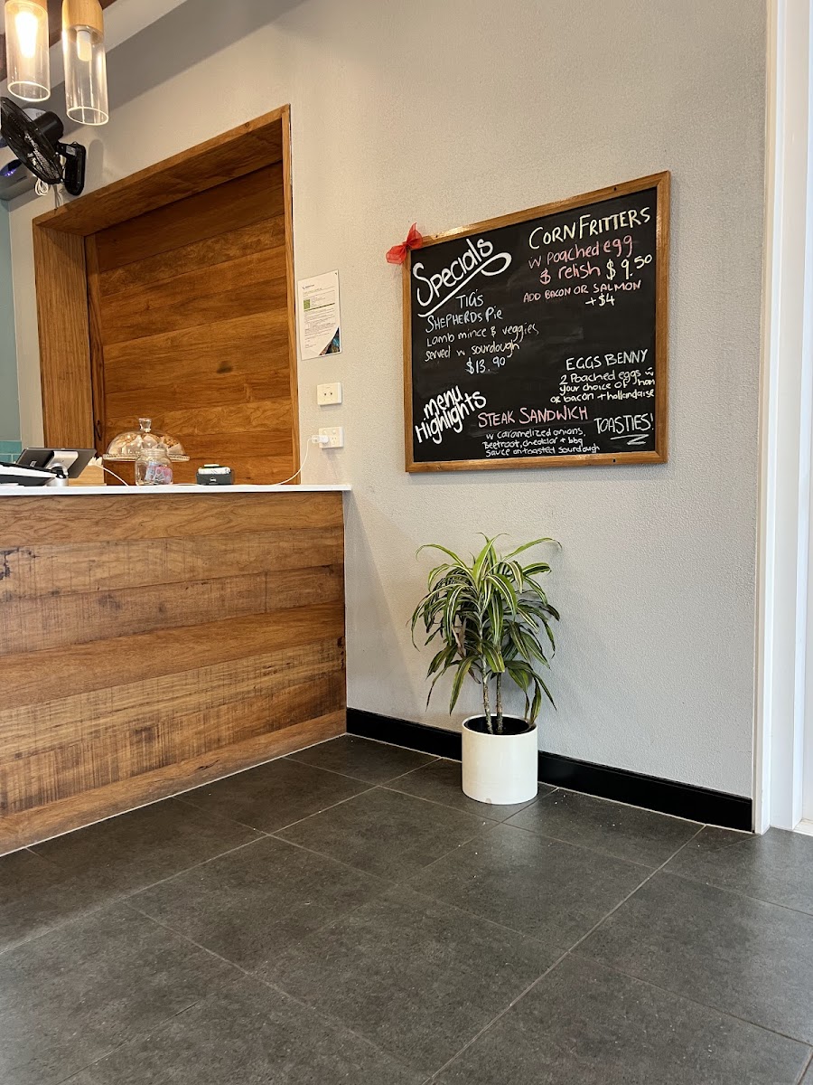 One Table Cafe - Little Mountain Photo Menu 4