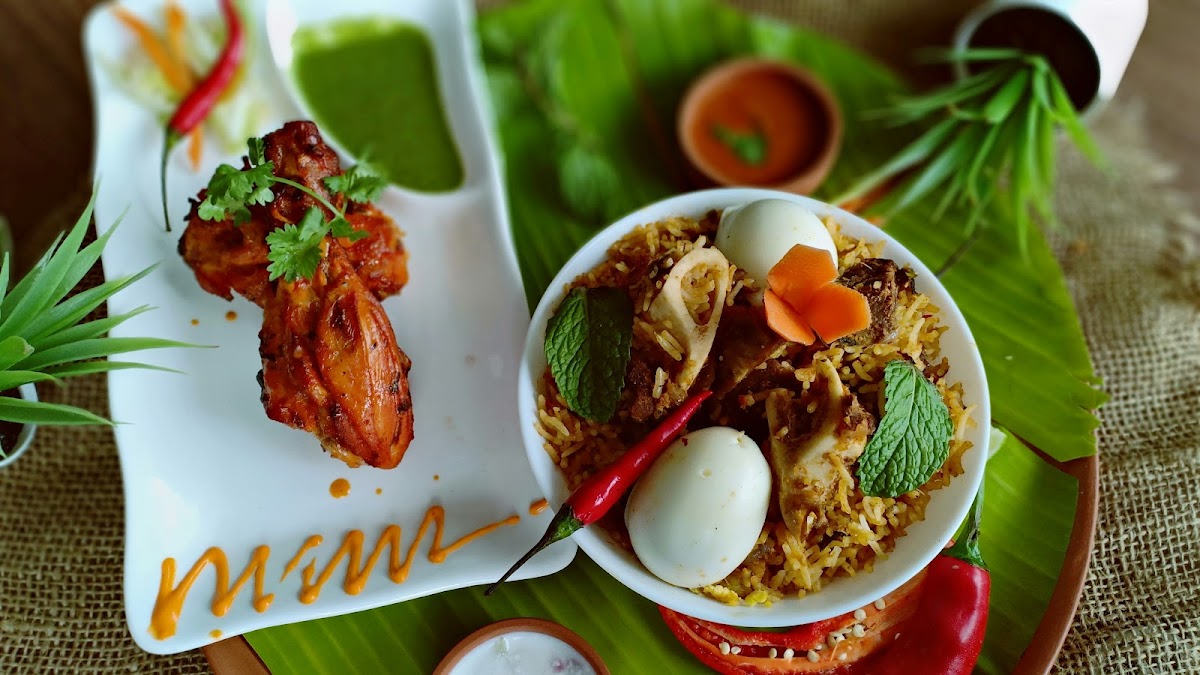 AK CURRY HOUSE Photo 4