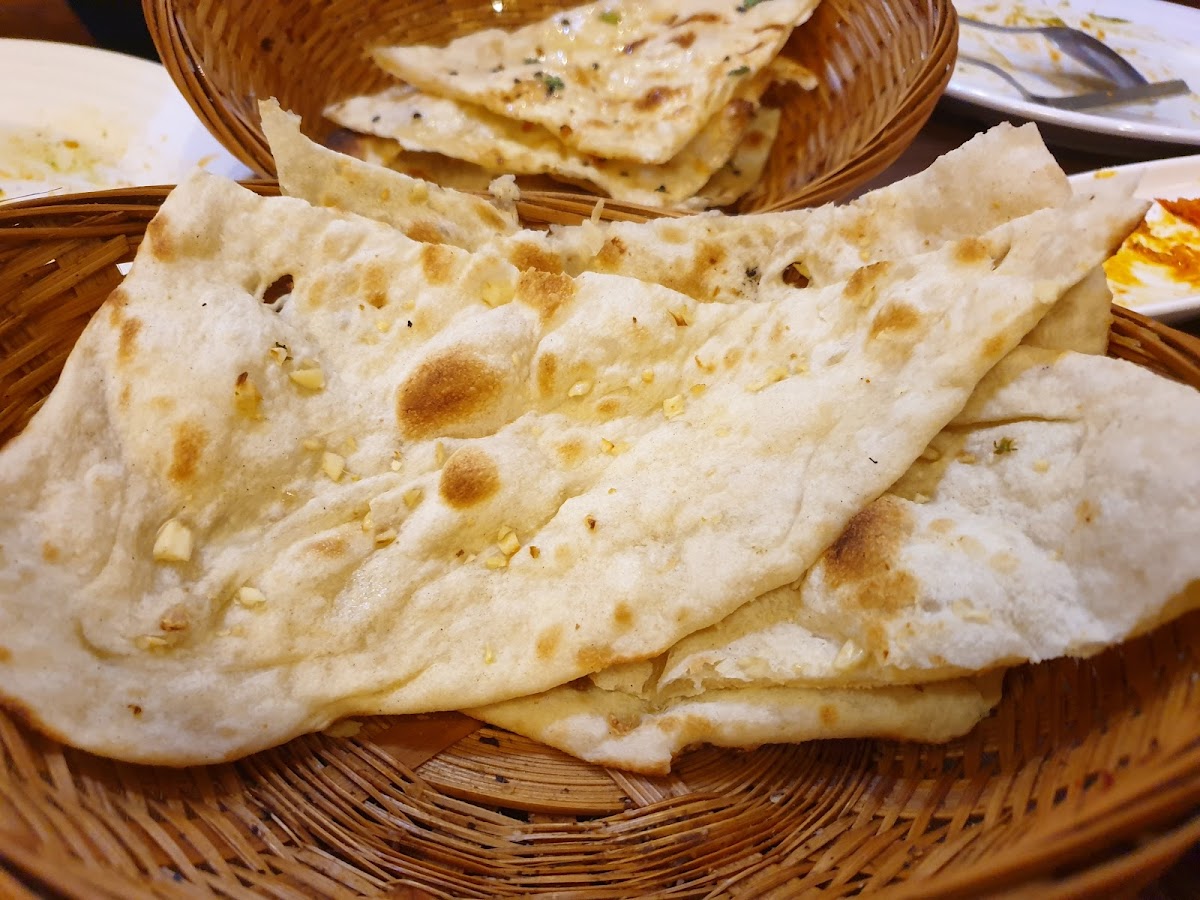 AK CURRY HOUSE Photo 8