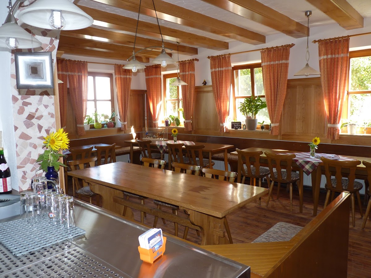 Gasthaus Zum Hirschen - Karola Schmidt
