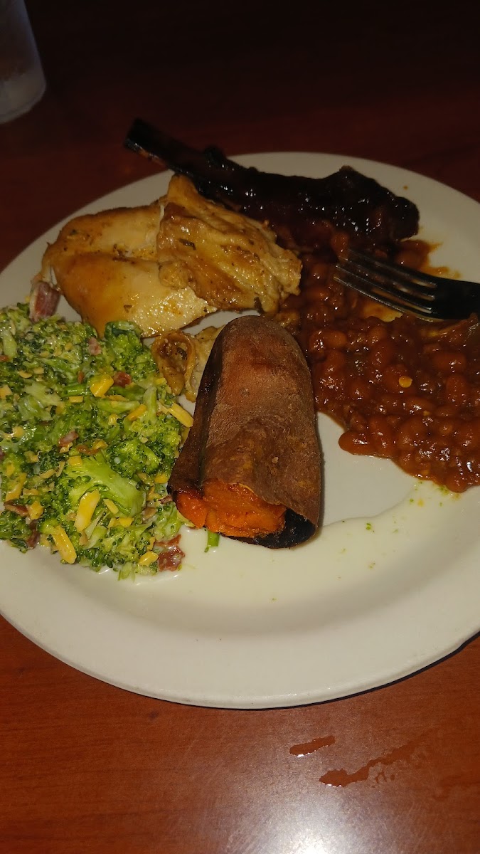 Family Tradition Steakhouse Photo 10