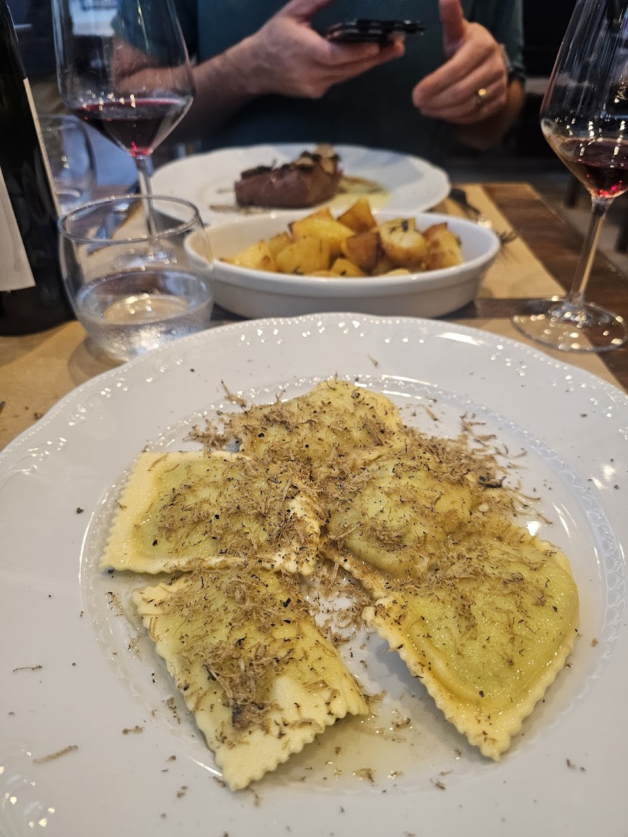 Bella Toscana Trattoria Photo 8