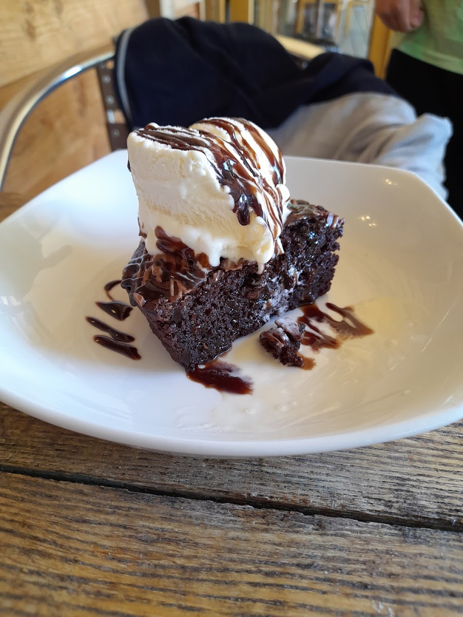 Henfold Cafe Photo 10