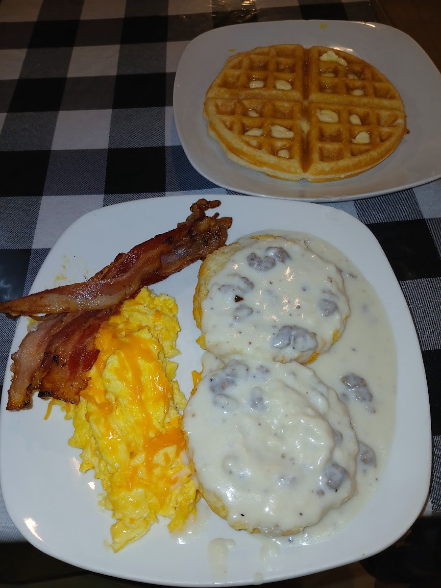 Simply Southern Cafe & Bakery Photo 6