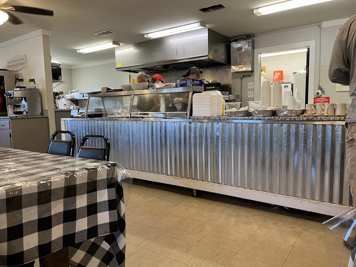 Simply Southern Cafe & Bakery Photo 9