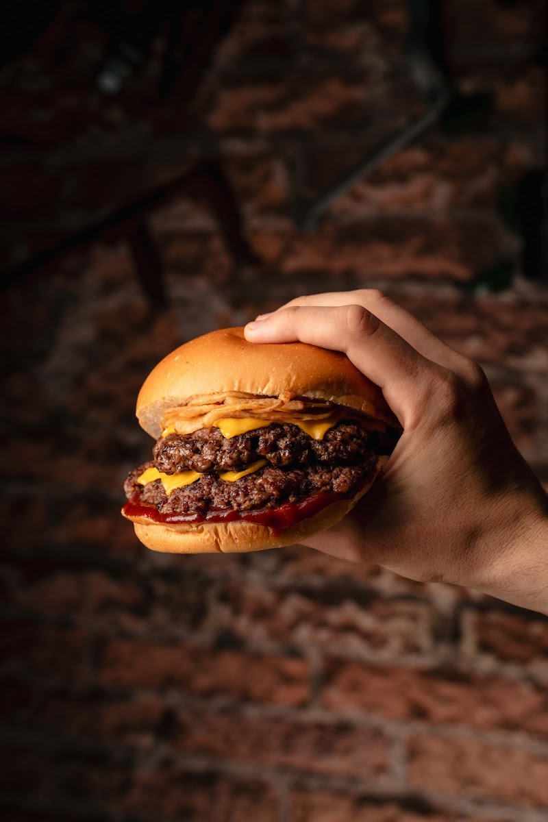 Hell's Burger Photo 7
