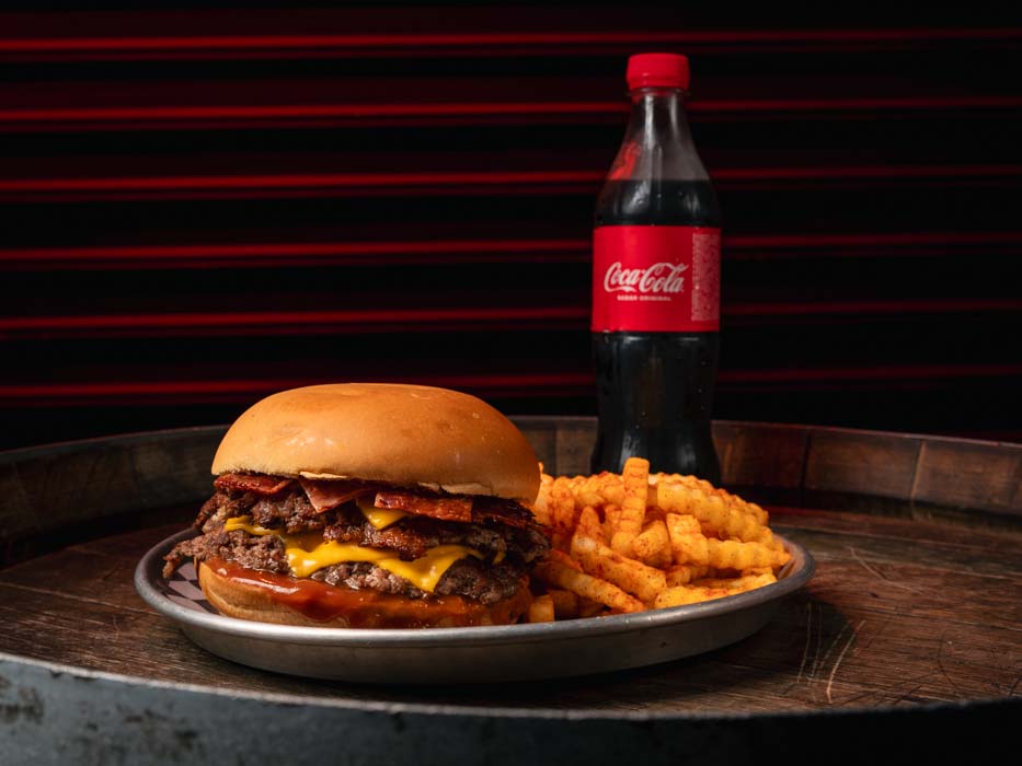 Hell's Burger Photo 8