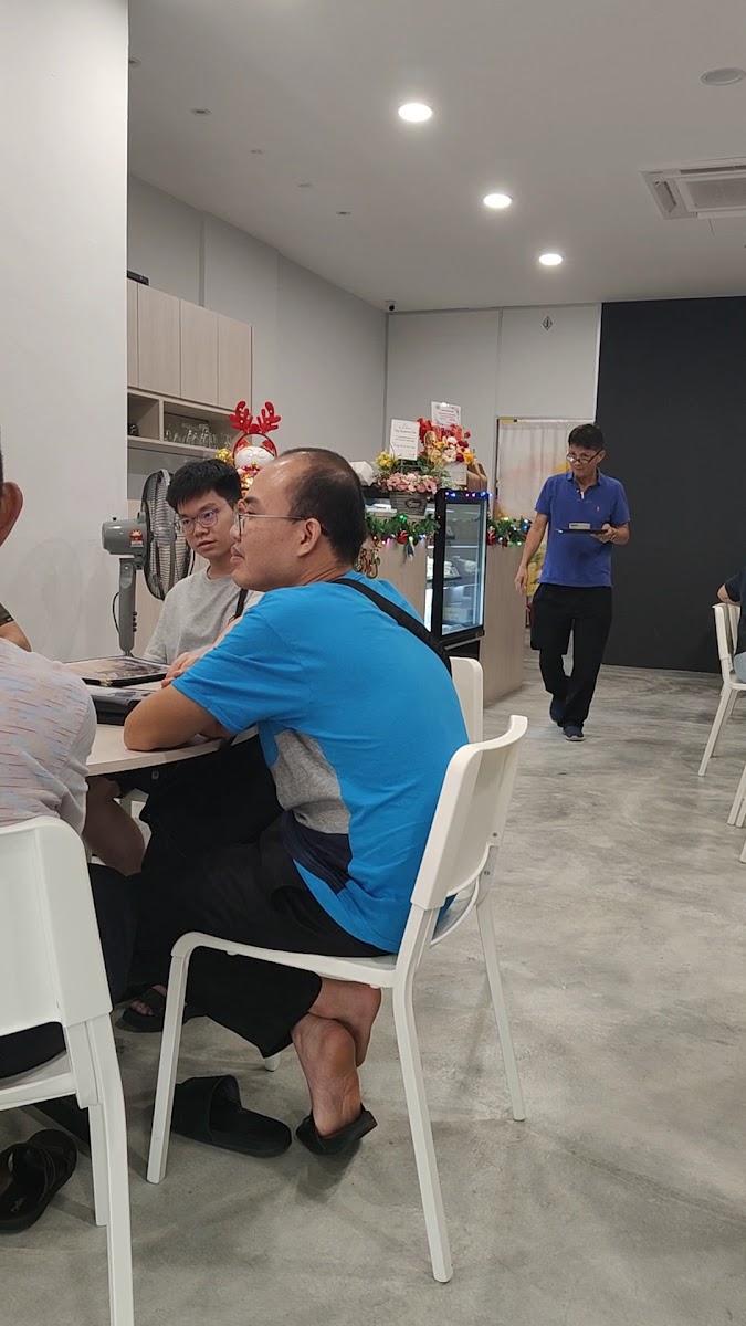 Veg Element Cafe Photo 2