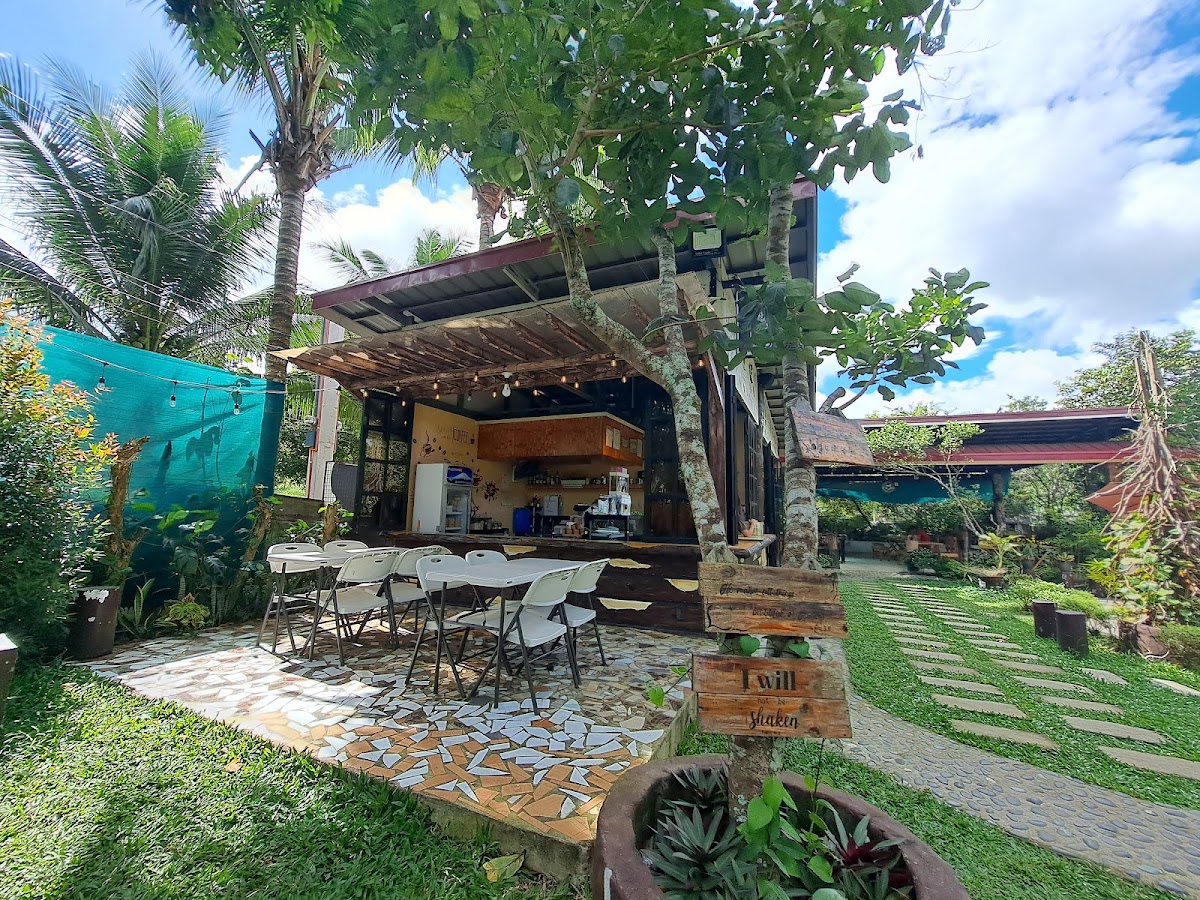 Bikers' Yard Cafe Photo 3
