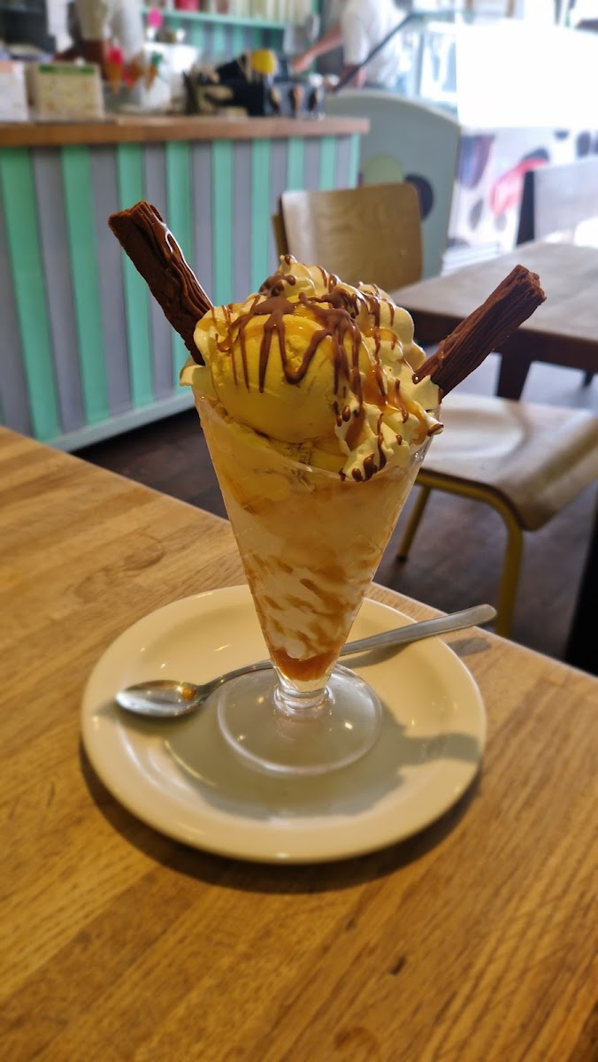 Chaplin's Ice Cream & Coffee Bar Photo 3