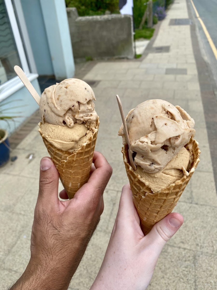 Chaplin's Ice Cream & Coffee Bar Photo 4