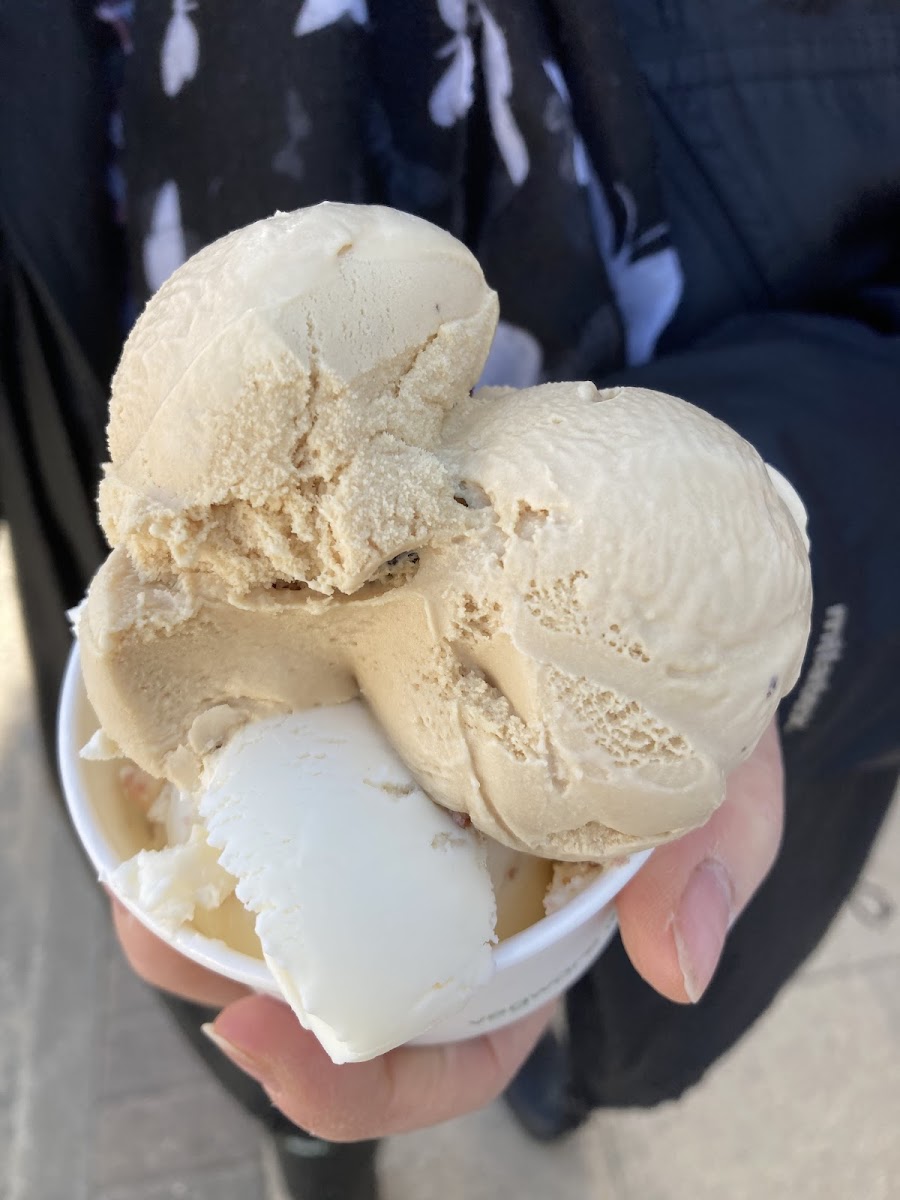 Chaplin's Ice Cream & Coffee Bar Photo 5