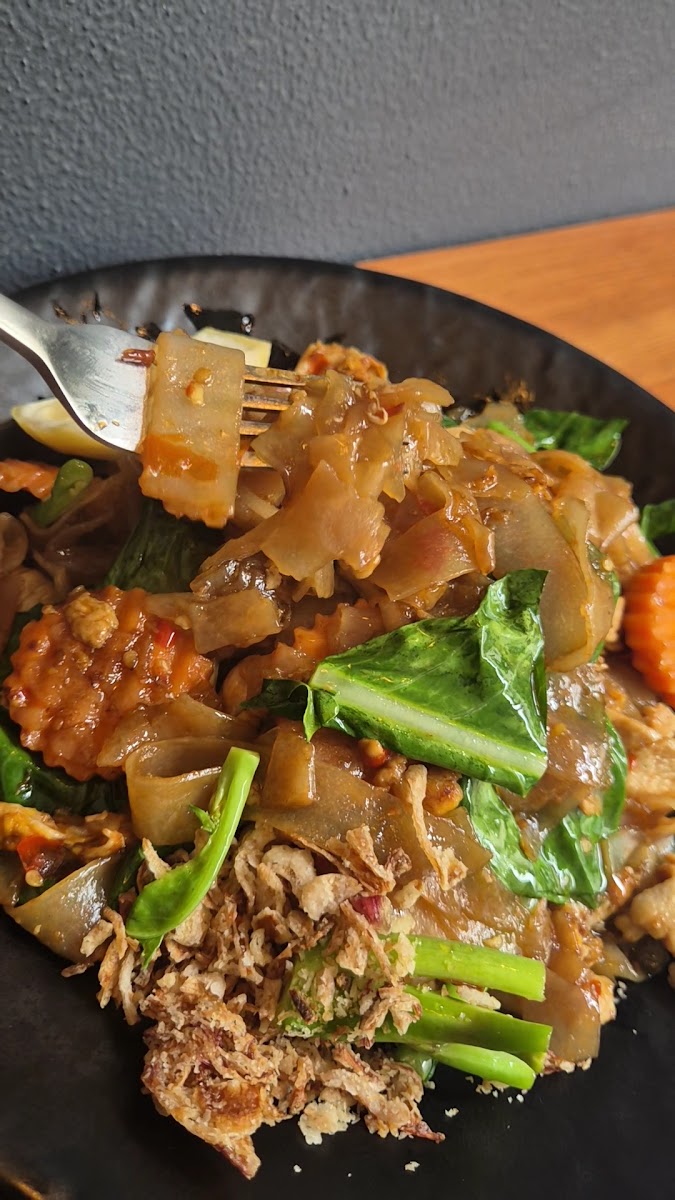Danthai Kitchen and Bar (by Northern Thai) Photo 2