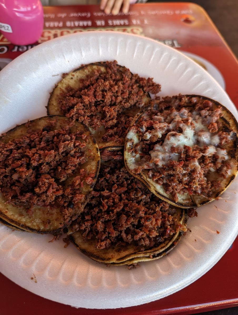 Tacos El Cacheton Photo 10