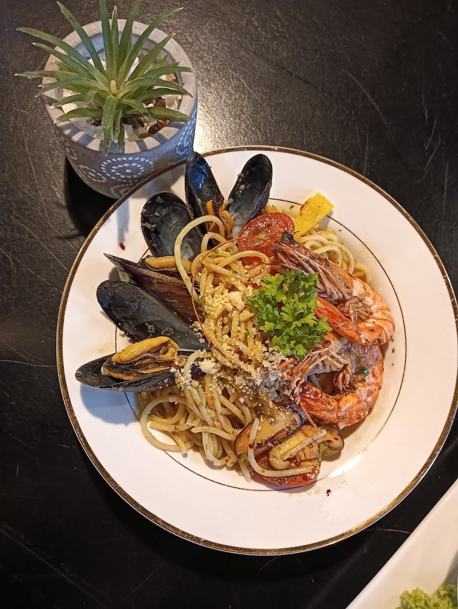 ND Grill and Pasta Photo 8