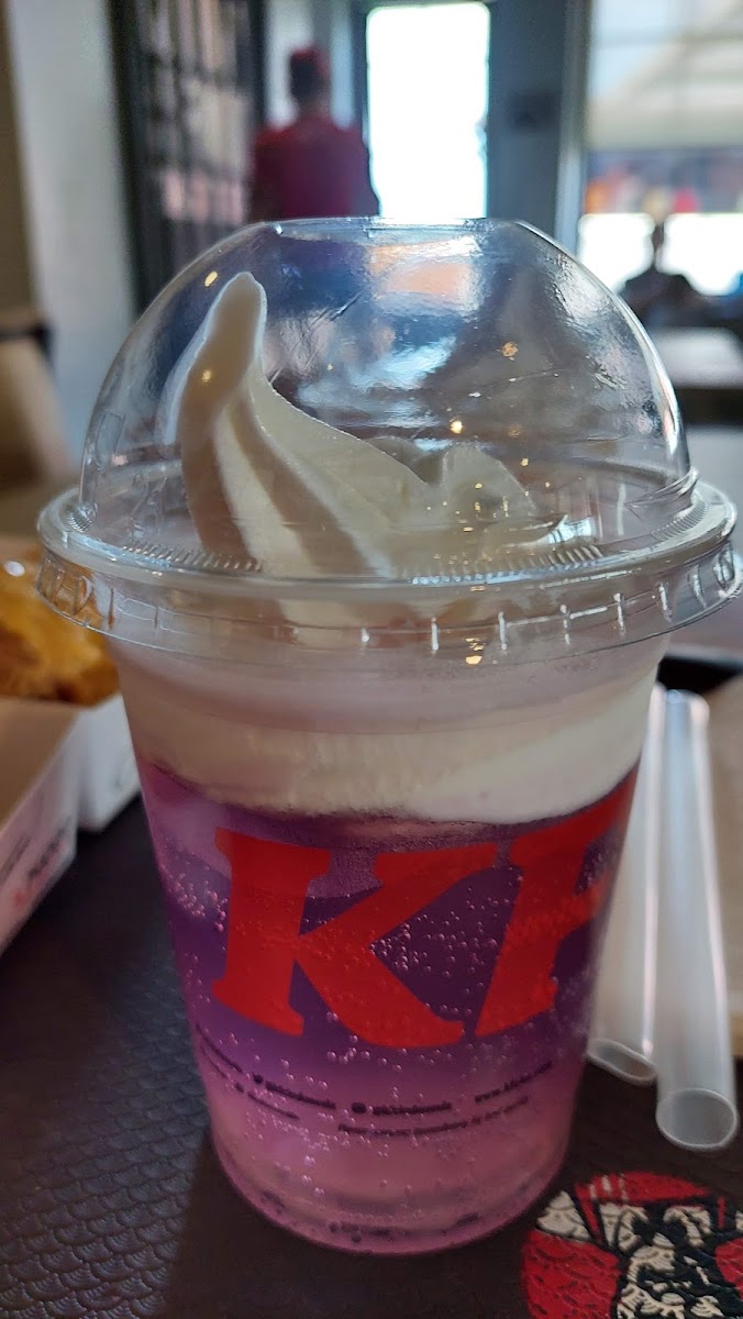 KFC Mamuju Photo 7