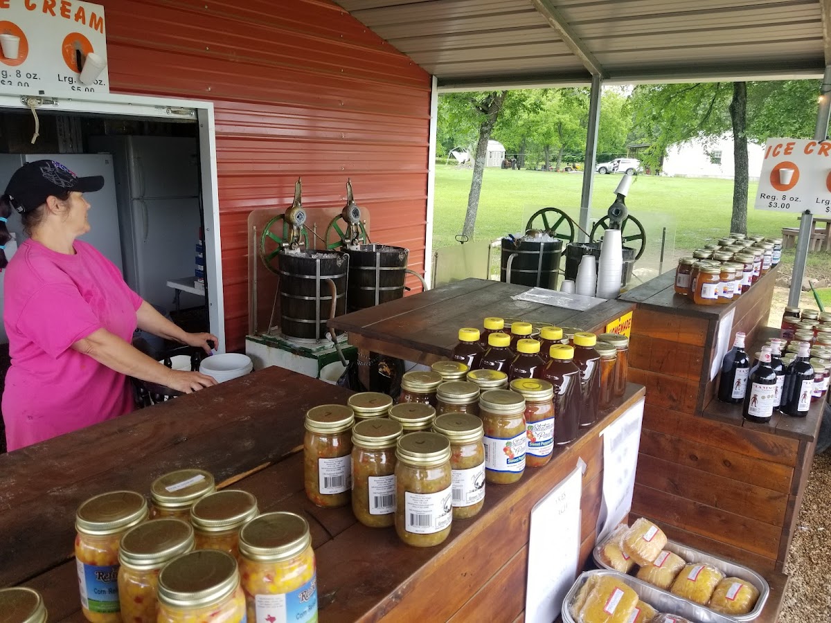 Peach Orchard Ice Cream Photo 9